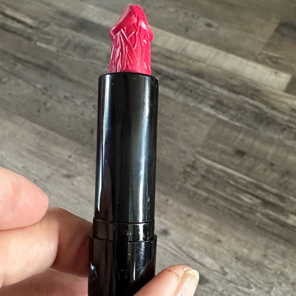 Vibrant Pink Lipstick